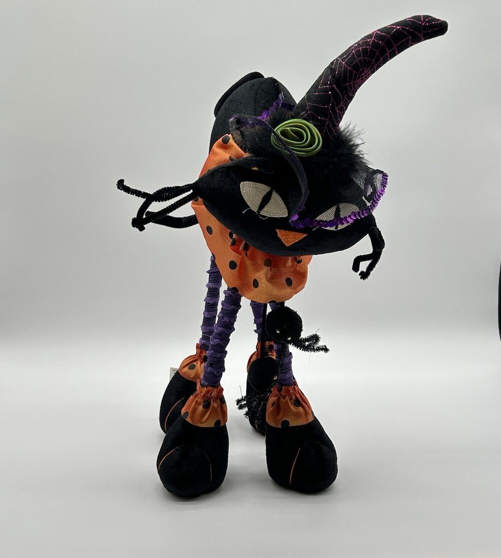 HALLOWEEN Pier 1 Black Cat with dangling spiders beanbag weighted feet
